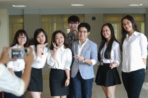 4 ca sĩ Việt có bằng đại học “chẳng liên quan” - 1