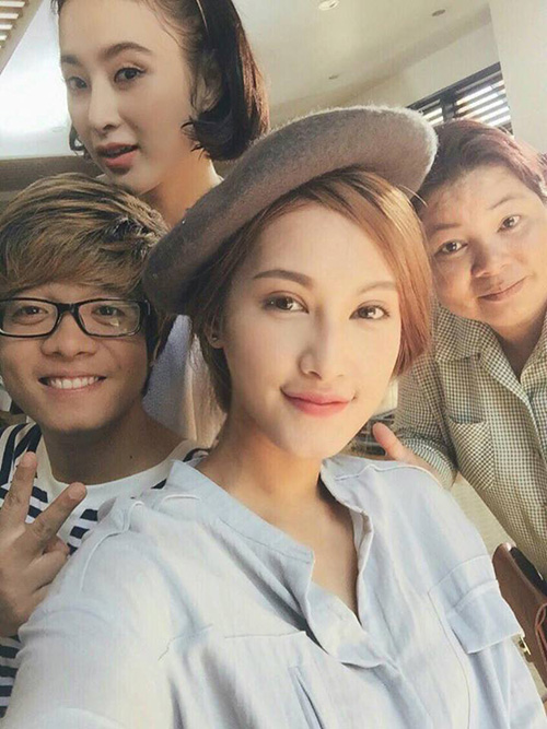 Facebook sao 18/11: Tóc Tiên "không thẳng được thì xéo" - 3