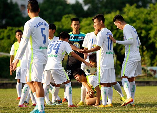 Chờ đấu U19 Hàn Quốc, Công Phượng tươi hết cỡ - 5