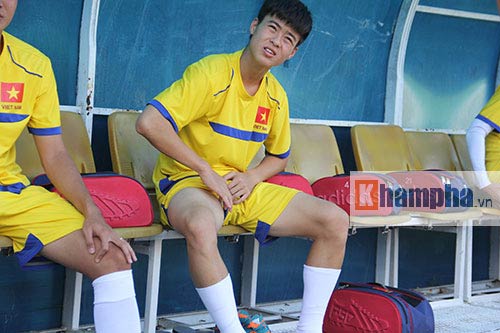 Thủ môn U21 Việt Nam làm HLV đội nhà “vò đầu bứt tai” - 3