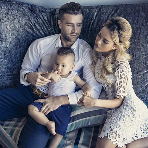 Facebook sao 20/11: Quốc Cường khoe gia đình hạnh phúc - 8