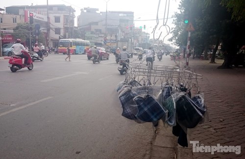 Những &#34;ám hiệu&#34; trong kinh doanh ở vỉa hè Hà Nội - 9