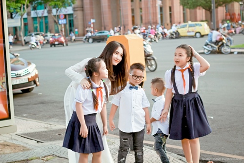 Hòa Minzy thướt tha áo dài xinh như thiên thần - 7