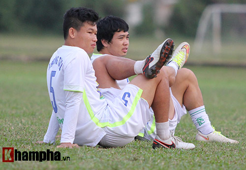 Công Phượng đã "tươi" trở lại để "chiến" U21 Myanmar - 9