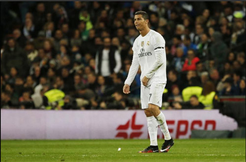 Chùm ảnh: Ronaldo thất thần, Suarez - Neymar "nhảy múa" - 10