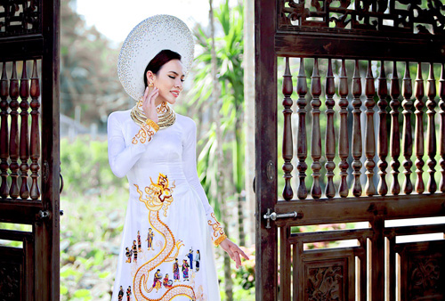 Lệ Quyên trượt giải Trang phục dân tộc đẹp nhất - 4