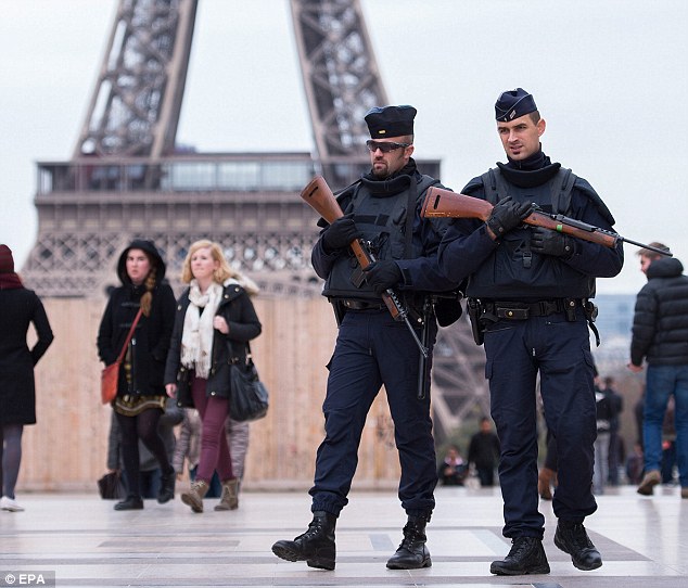 Lo sợ khủng bố IS đầu độc nguồn nước ở Paris - 1