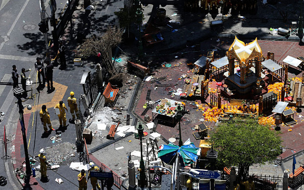 Tòa án quân sự Thái Lan xử 2 nghi can đánh bom Bangkok - 1