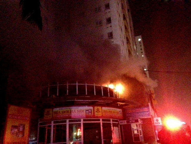 Cháy chung cư ở Hà Nội