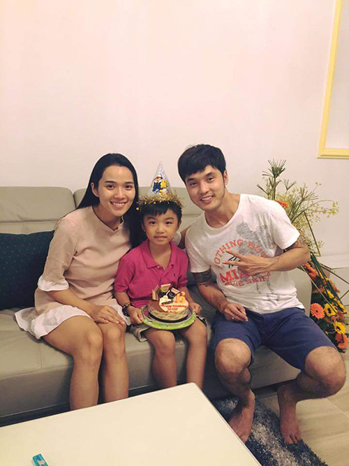 Facebook sao 25/11: Chồng Như Thảo "dằn mặt" vợ cũ - 1