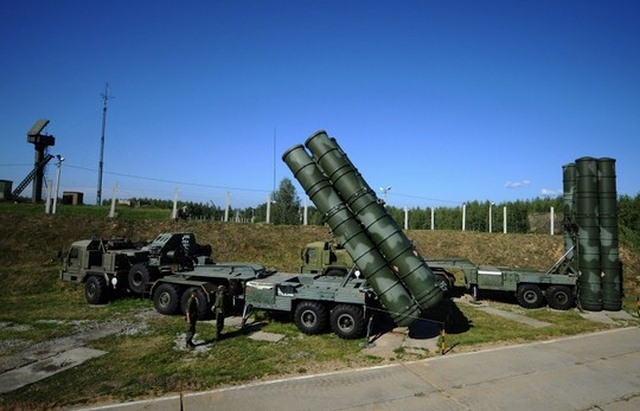 Nga điều hệ thống tên lửa S-400 tối tân tới Syria - 1