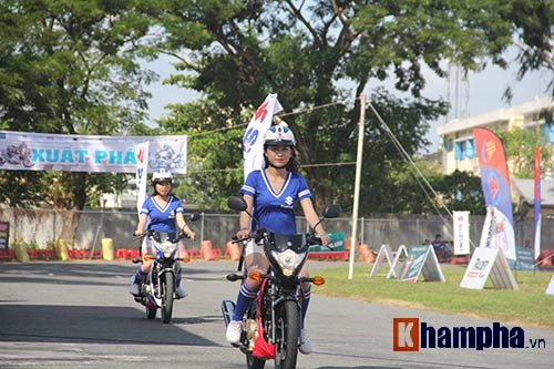 Tay đua rớt nước mắt vì mất chức vô địch hy hữu - 4
