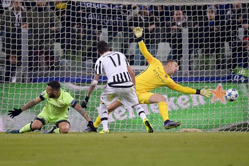 Thua tối thiểu, Pellegrini đổ lỗi Juventus "ăn gian" - 1