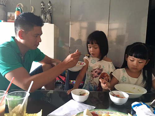 Facebook sao 26/11: Phan Như Thảo "dìm hàng" ông xã - 4