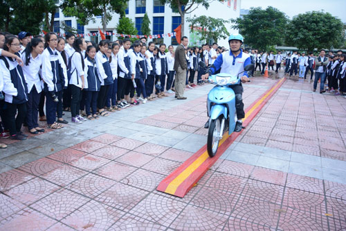 Honda Thắng Lợi -  An toàn giao thông cho nụ cười ngày mai - 5