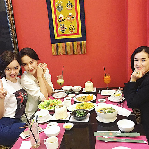 Facebook sao 27/11: Bằng Kiều thân mật bên vợ cũ - 7