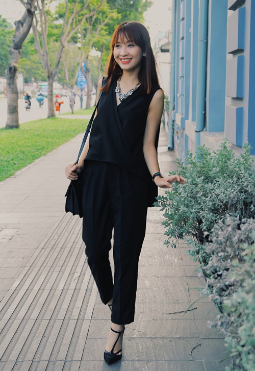 VJ Kim Nhã tiết lộ cảnh tình tứ &#34;hết hồn&#34; với Jun 365 - 4