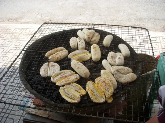 Chuối đập nước cốt dừa, ngon "bá cháy" - 2