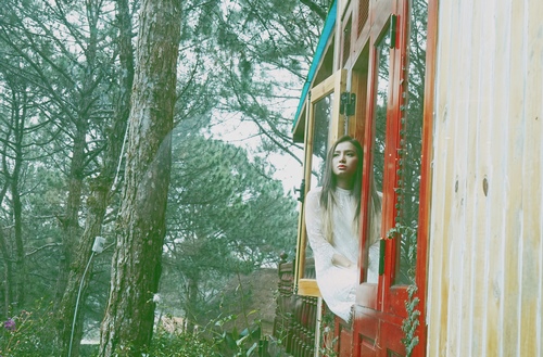 Phương Trinh Jolie tự đánh mất tình yêu trong MV mới - 4