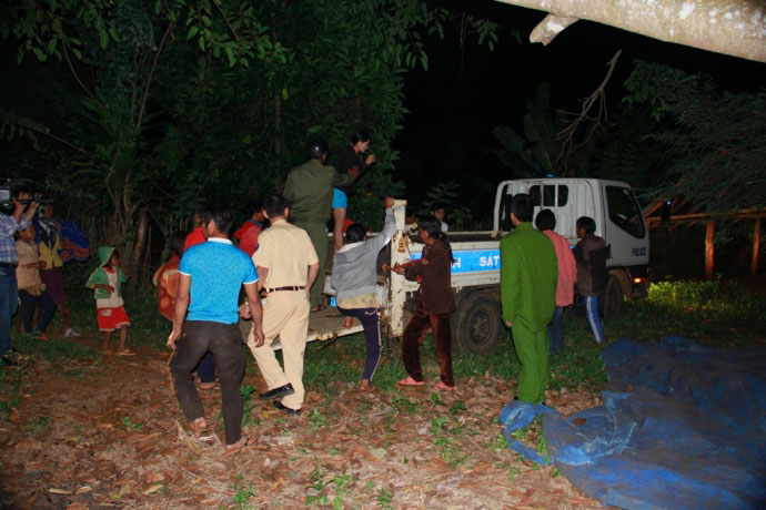 Hiện trường kinh hoàng vụ xe tải tông công nông - 5