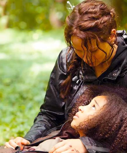 "Đả nữ Hunger Games" khoe giọng hát đầy cảm xúc - 2