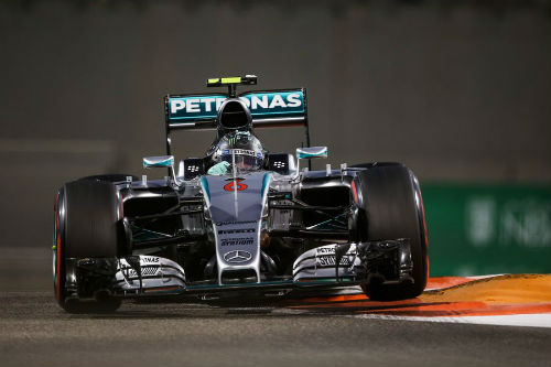 Chạy thử Abu Dhabi GP: Nội chiến Mercedes - 1