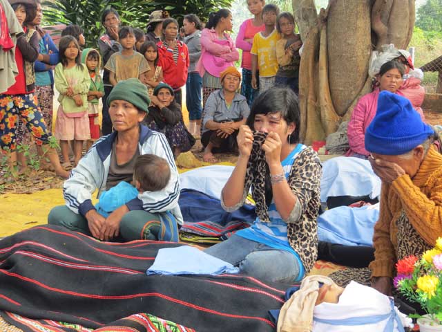 Tai nạn thảm khốc ở Gia Lai: Tang thương làng Tơ Vơn - 1