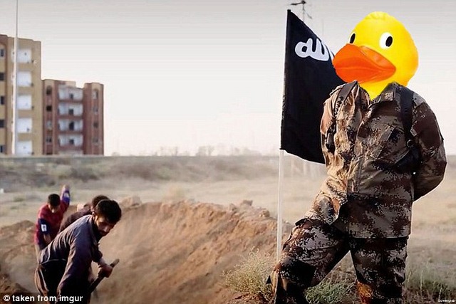 IS bị cư dân mạng chế ảnh biến thành vịt - 8