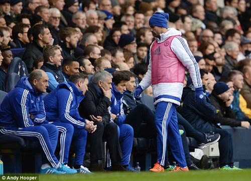 Chelsea: Costa vứt áo, xin đừng vứt sự nghiệp - 1