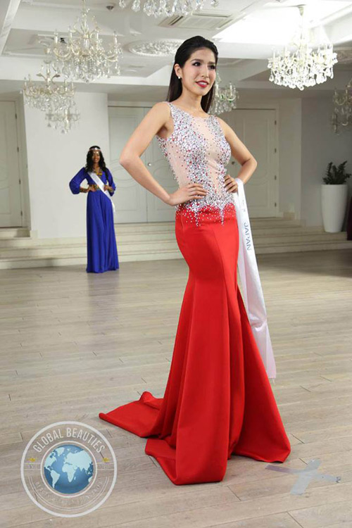 Lệ Quyên lọt top 10 trang phục dạ hội đẹp nhất - 8
