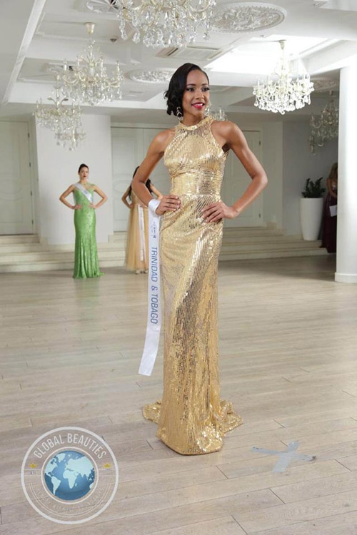 Lệ Quyên lọt top 10 trang phục dạ hội đẹp nhất - 11