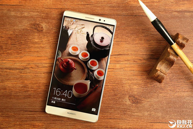 Hãng điện thoại Trung Quốc vừa chính thức trình làng chiếc Huawei Mate 8, mà theo công ty nó là “mẫu smartphone cao cấp nhất” mà hãng từng sản xuất.