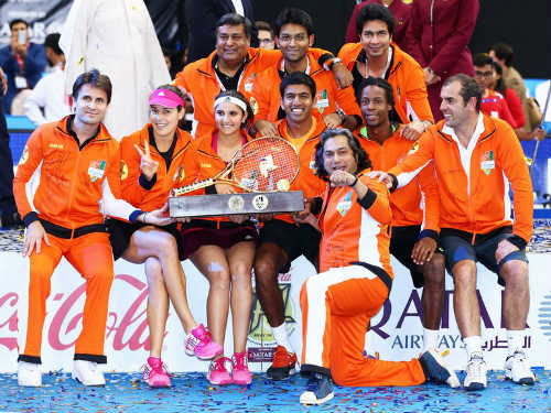 Tennis Ngoại hạng 2015: "Team Federer" thắng trận ra quân - 3