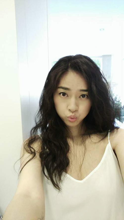 Facebook sao 3/12: Trang Trần khoe con gái giống ba - 7