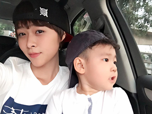 Facebook sao 3/12: Trang Trần khoe con gái giống ba - 8