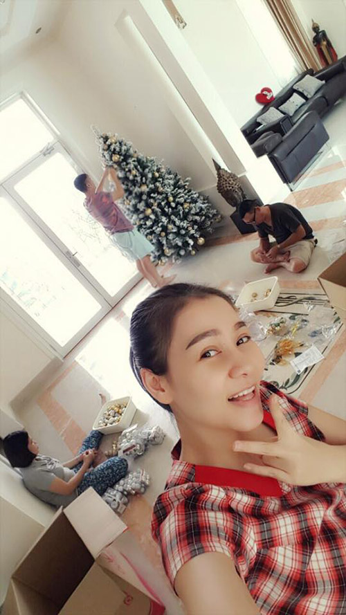 Facebook sao 3/12: Trang Trần khoe con gái giống ba - 10