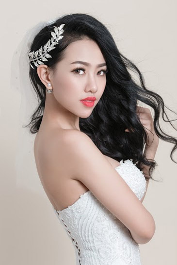 Hotgirl Joxy Thùy Linh đẹp tựa thiên thần trong bộ ảnh cưới - 1