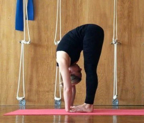 6 bài tập đơn giản giúp ngủ ngon và thân hình đẹp - 1