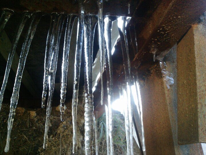 Đỉnh Phan Xi Păng xuất hiện băng giá - 3