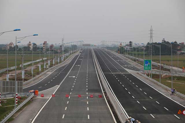 Thủ tướng phát lệnh thông xe cao tốc hiện đại nhất Việt Nam - 2