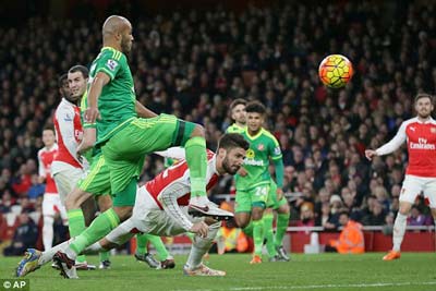 Chi tiết Arsenal - Sunderland: 3 điểm xứng đáng (KT) - 5