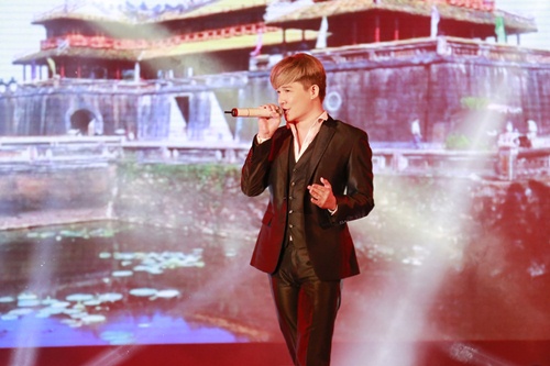 Nathan Lee gây ấn tượng với khả năng hát song ngữ - 7
