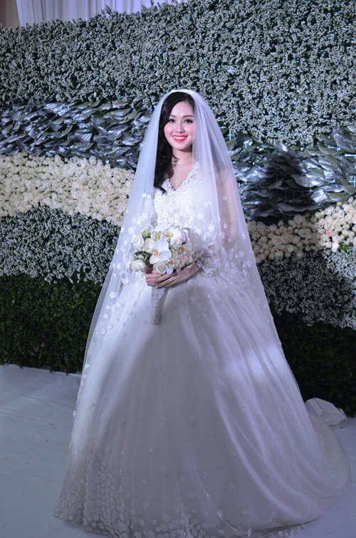 Tuyển tập váy cưới nổi bật của sao Việt năm 2015 - 1