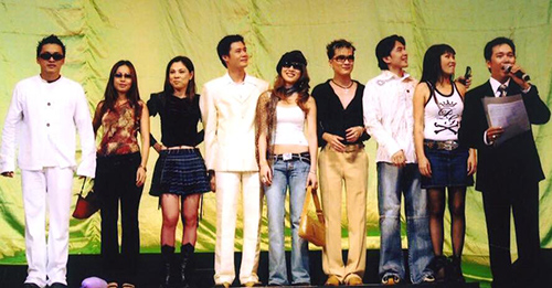 Facebook sao 8/12: Hiệp Gà khoe bạn gái mới sành điệu - 5