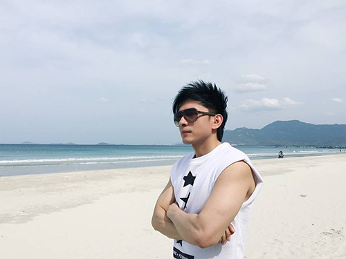 Facebook sao 8/12: Hiệp Gà khoe bạn gái mới sành điệu - 10