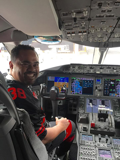 Facebook sao 8/12: Hiệp Gà khoe bạn gái mới sành điệu - 11