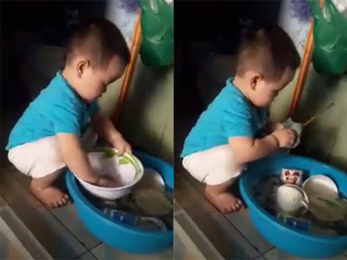 Clip bé trai 2 tuổi rửa bát được dân mạng rầm rộ chia sẻ - 1