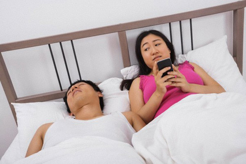 Chuyện “ông chồng của năm” đưa vợ đi làm đẹp - 1