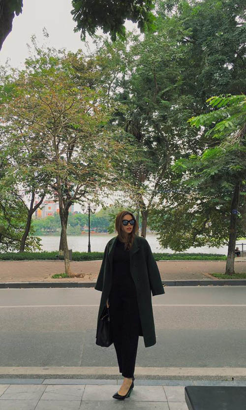 Facebook sao 9/12: Hà Hồ lo ngại rò rỉ ảnh bị chụp lén - 2