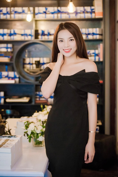 Sao Việt kẻ xấu - người đẹp khi diện &#34;cây&#34; đồ đen - 9